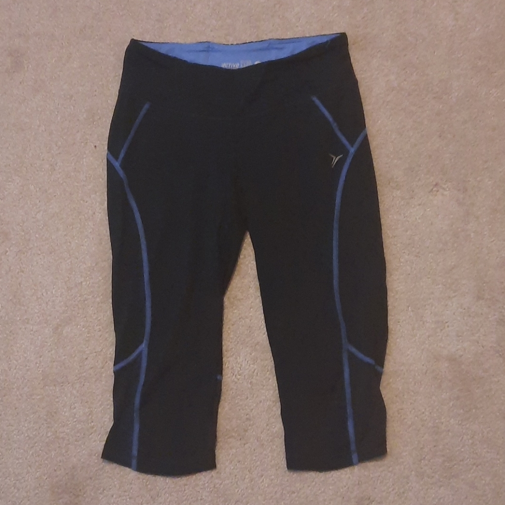 Capris‎